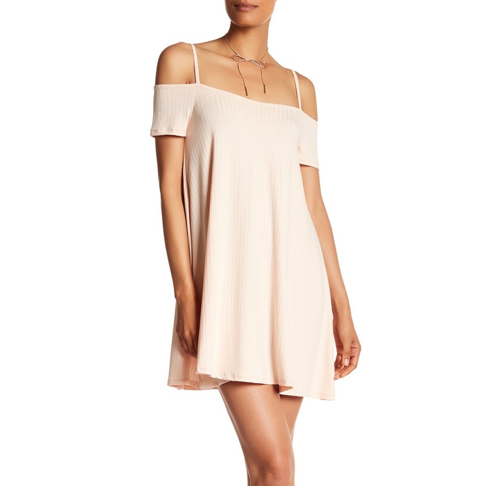 NWT WANT & NEED XS Salmon Ribbed Open Shoulder